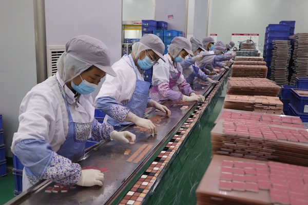 Yiwu sees booming cosmetic industry