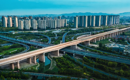 High-speed rail links Huzhou and Hangzhou
