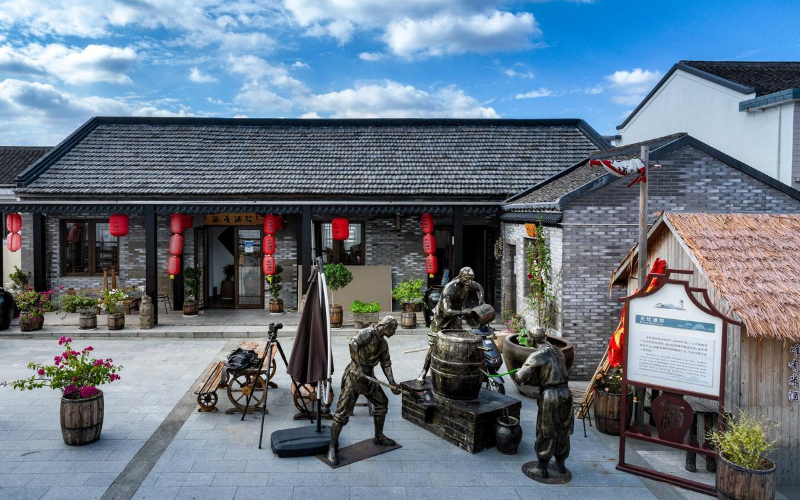 New trends invigorate Zhejiang villages