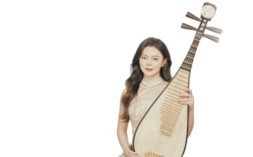 Pipa player promotes traditional Chinese music through livestream