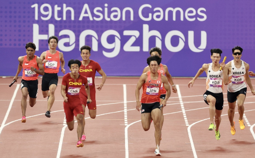 Day 10 Roundup: China wins both 4x100m relays, another weightlifting world record broken