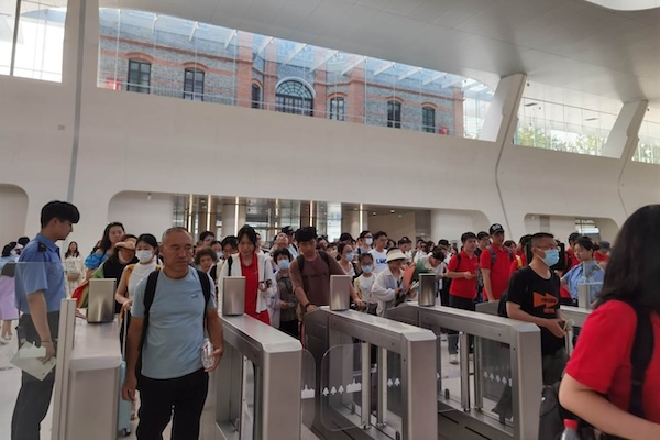 Summer travel season ends in Jiaxing with record passenger trips