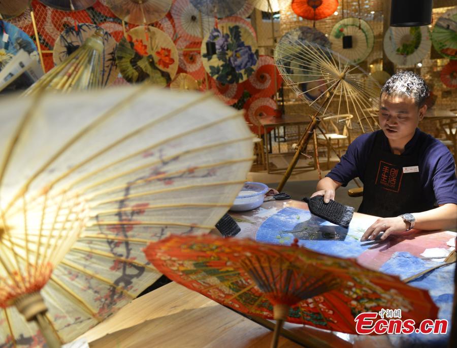 Hangzhou craftworks welcome G20 Summit