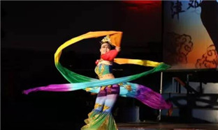 Spring Festival gala staged in Oxford