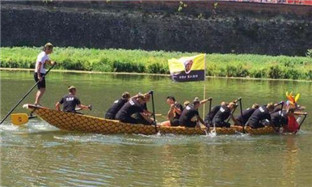 Florence treated to tradition Chinese dragon boat race