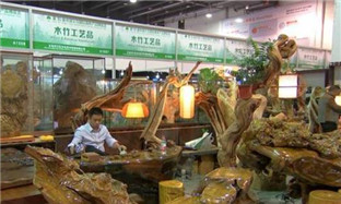 Forest products fair in Yiwu draws extensive attention