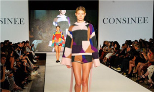 Ningbo company stages fashion show in NYC