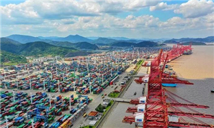 Ningbo-Zhoushan Port achieves 1b tons of cargo throughput