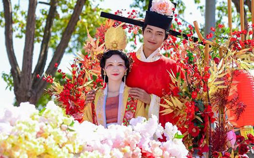 Hanfu cultural festival kicks off in Xitang town