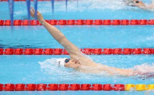 Olympic swimming champion Wang Shun never backs down