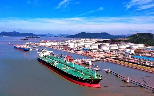 Zhoushan's oil, gas industry sees robust growth in H1