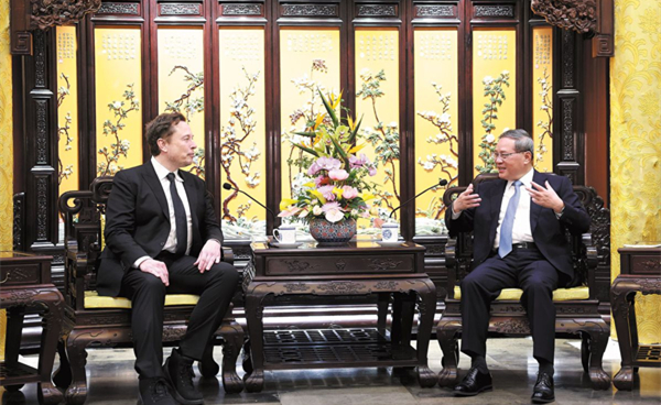Premier, Musk call for deepening cooperation