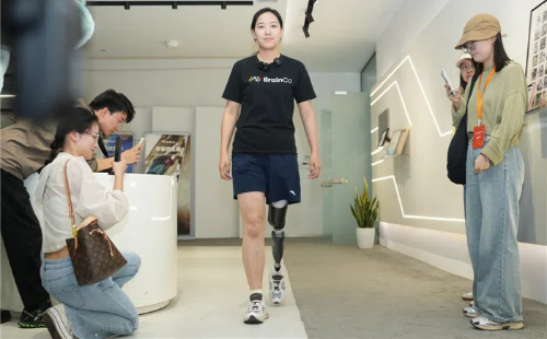 Bionic tech transforms lives in Zhejiang