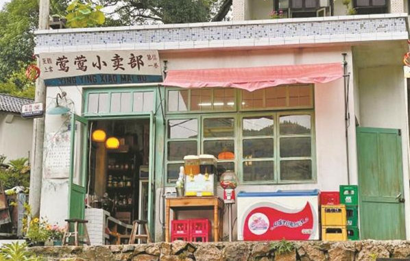 Hit film elevates Ningbo town's reputation