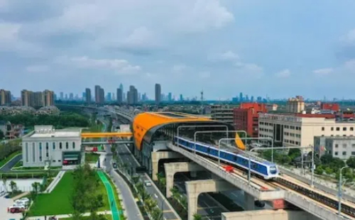 Hangzhou-Haining railway celebrates 3 year of operation