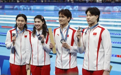 China sets Asian record in mixed medley relay