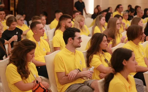 Serbian youths enjoy exchange program in Tianjin, Zhejiang