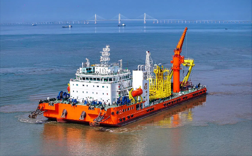 China's largest cable-laying vessel trialed in Zhoushan