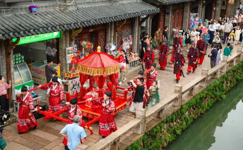 Wenzhou's tourism soars during National Day holiday