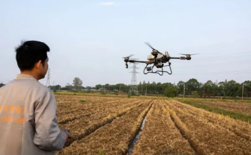 Drone technology revolutionizes agriculture in Huzhou