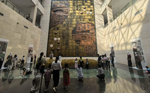 20-year-old Quzhou Museum bursting with visitors