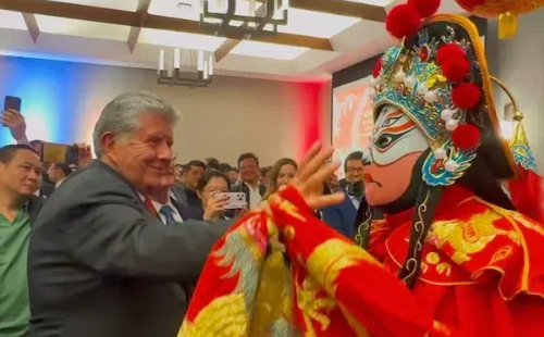 Ningbo's intangible cultural heritage shines in Colombia