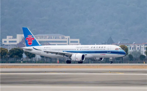 C919 joins Spring Festival travel in Hangzhou