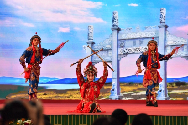 From Jinhua to World: Journey of Zhejiang Wuju Opera Troupe