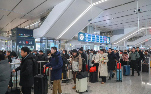 Zhejiang's rail network sees record Spring Festival travel surge