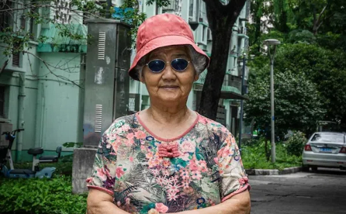 Ningbo photographer captures ordinary lives through lens