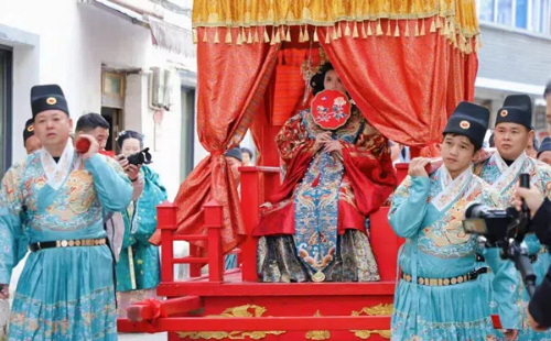 Lishui traditional temple fair