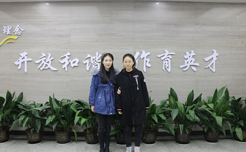 Jiaxing student wins gold awards at intl events