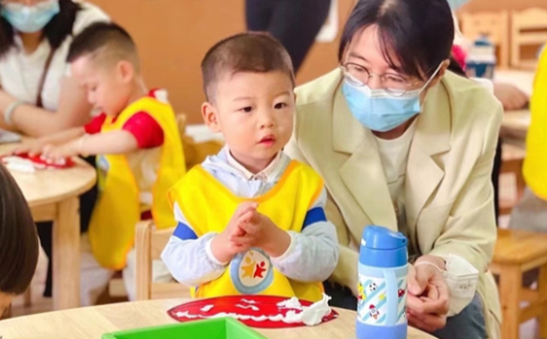 Huzhou works to improve childcare