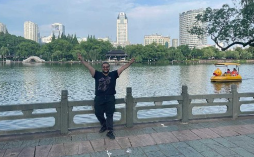 Bulgarian student's after-graduation trip in Ningbo
