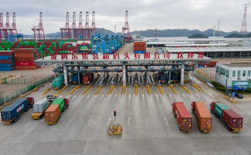 Green channels ensure smooth port operation in Ningbo