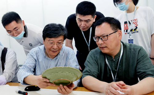 culture experts in Zhejiang.jpg
