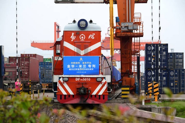 Jinhua launches first freight train to Milan