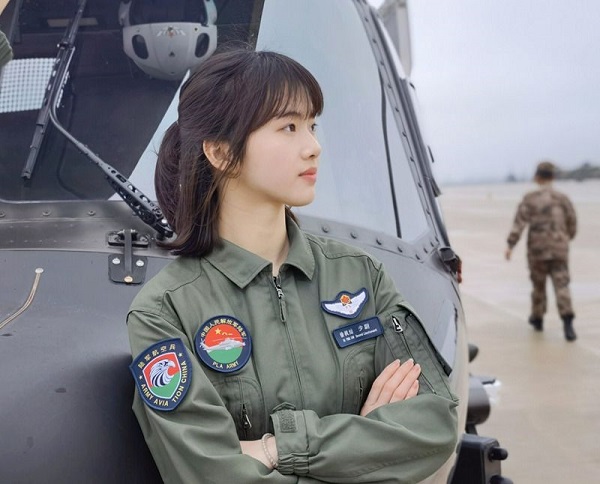 Jinhua female pilot mentioned in gaokao