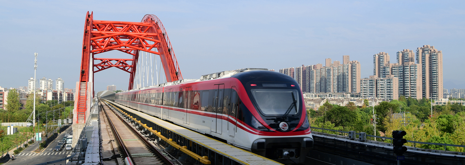 Jinhua-Yiwu rail transit starts trial operation