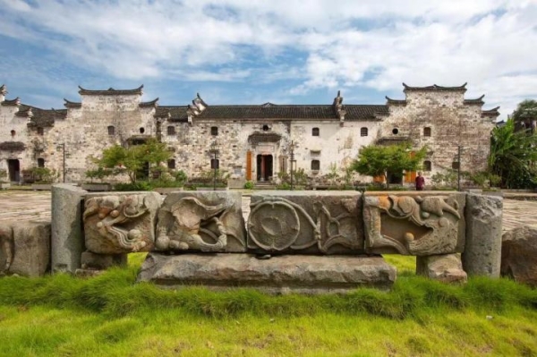 Pujiang takes the lead in protecting traditional ancient villages