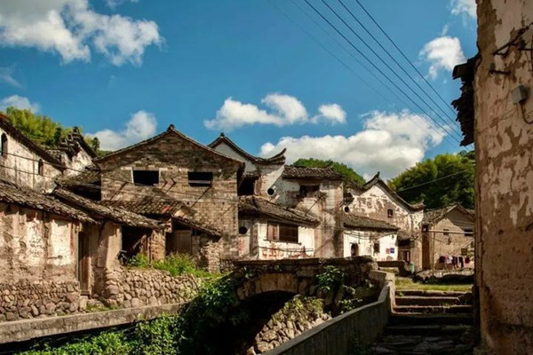 Wuyi ancient village launches national photography exhibition