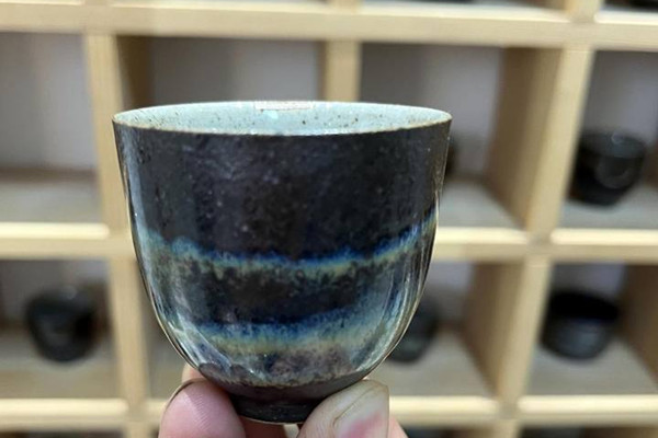 Tradition meets innovation in Pujiang's spectacular new glaze