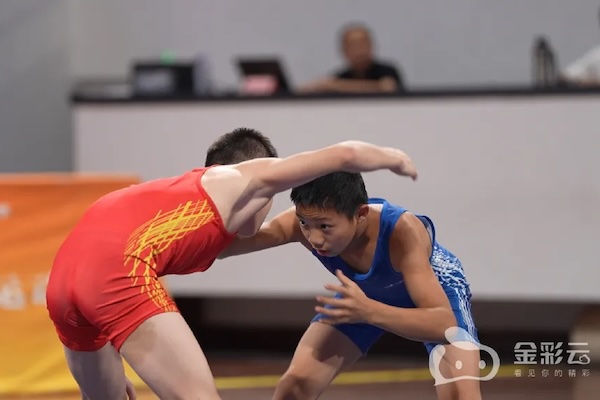 Wrestling competition held in Jinhua