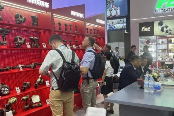 Jinhua enterprises showcase manufacturing prowess at 136th Canton Fair