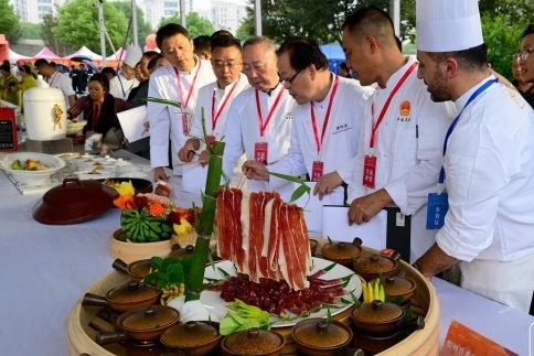 Jinhua chef competition features various culinary delights