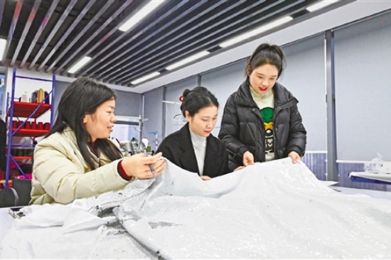 Yiwu company revolutionizes cross-border e-commerce for overseas sellers