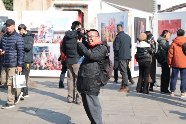 Lang Jingshan Photography Art Week commences in Jinhua