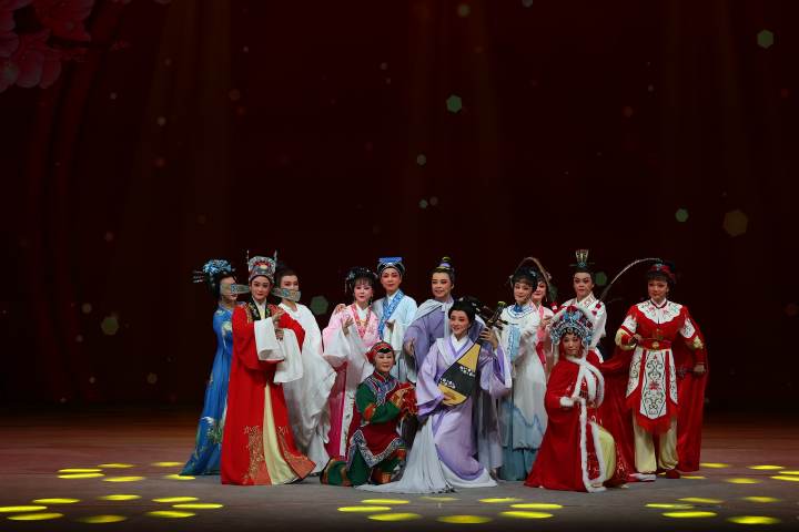 China's first Yueju Opera theater chain established in Shaoxing