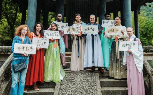 Calligraphy festival draws international attention