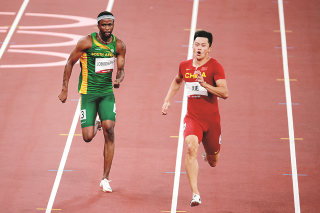 Asia's fastest 200m sprinter encourages students